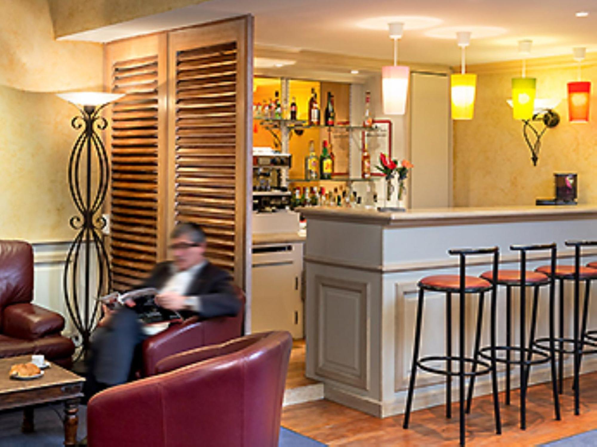 Hotel Provence Драгинян Екстериор снимка