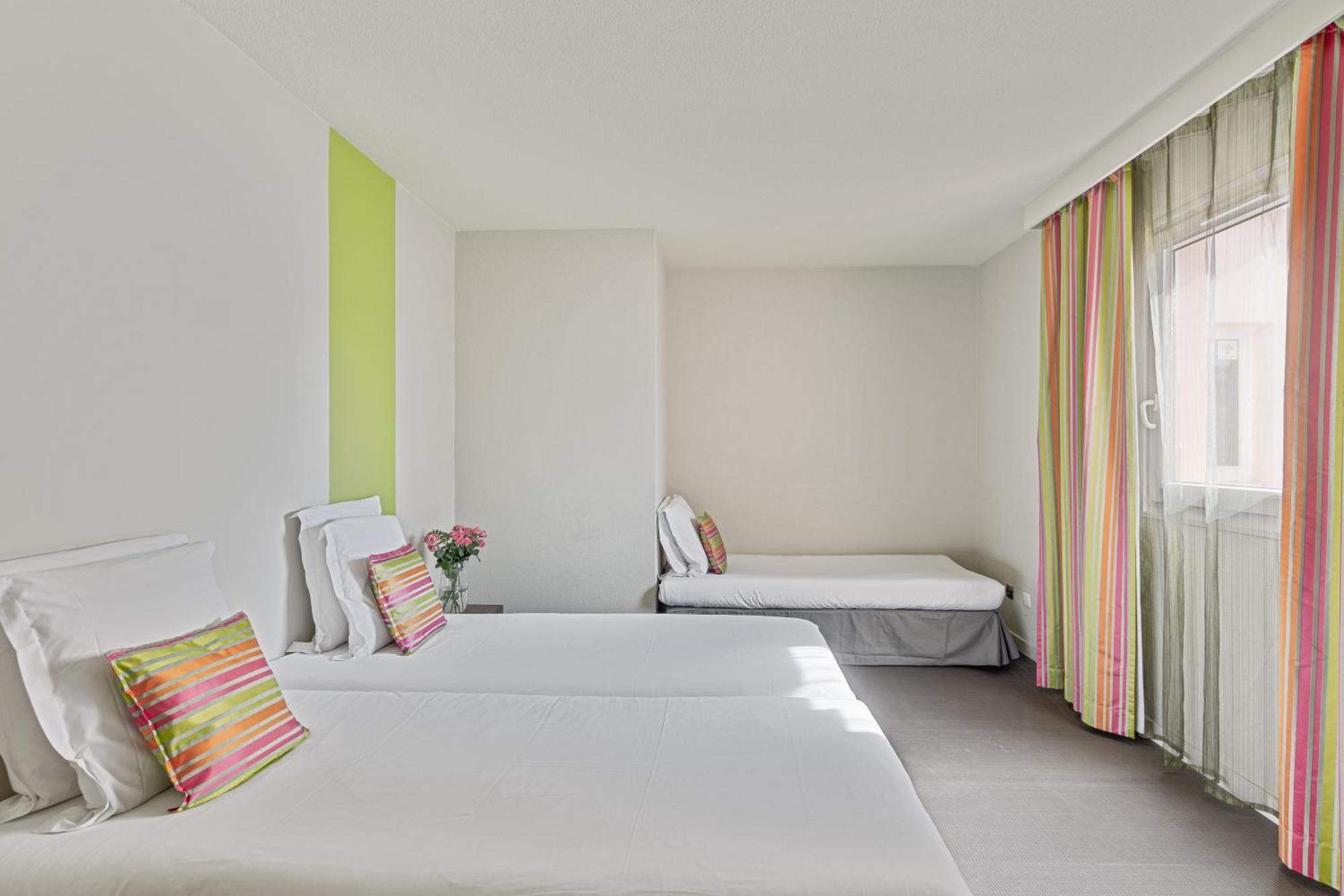 Hotel Provence Драгинян Екстериор снимка