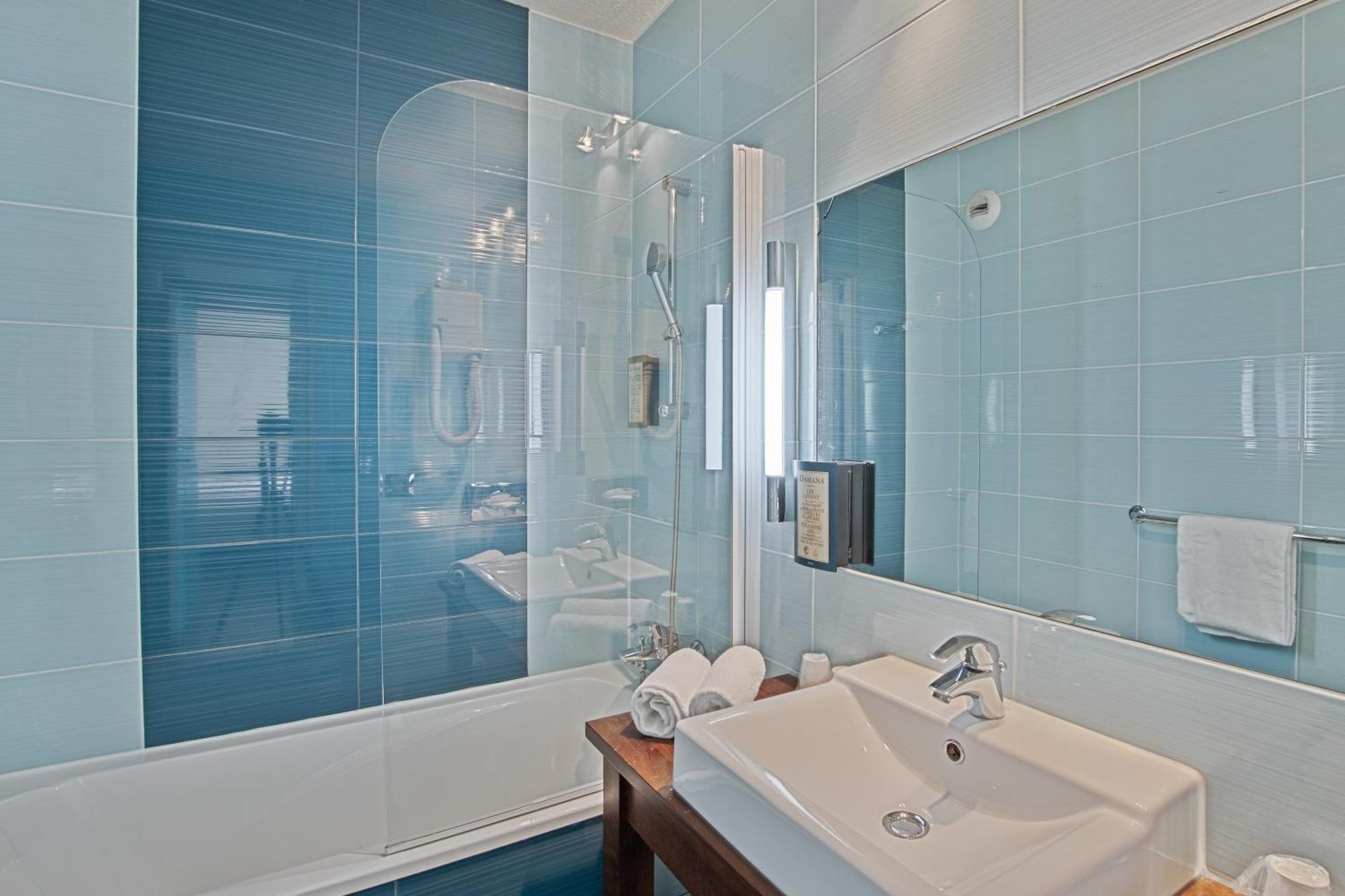 Hotel Provence Драгинян Екстериор снимка