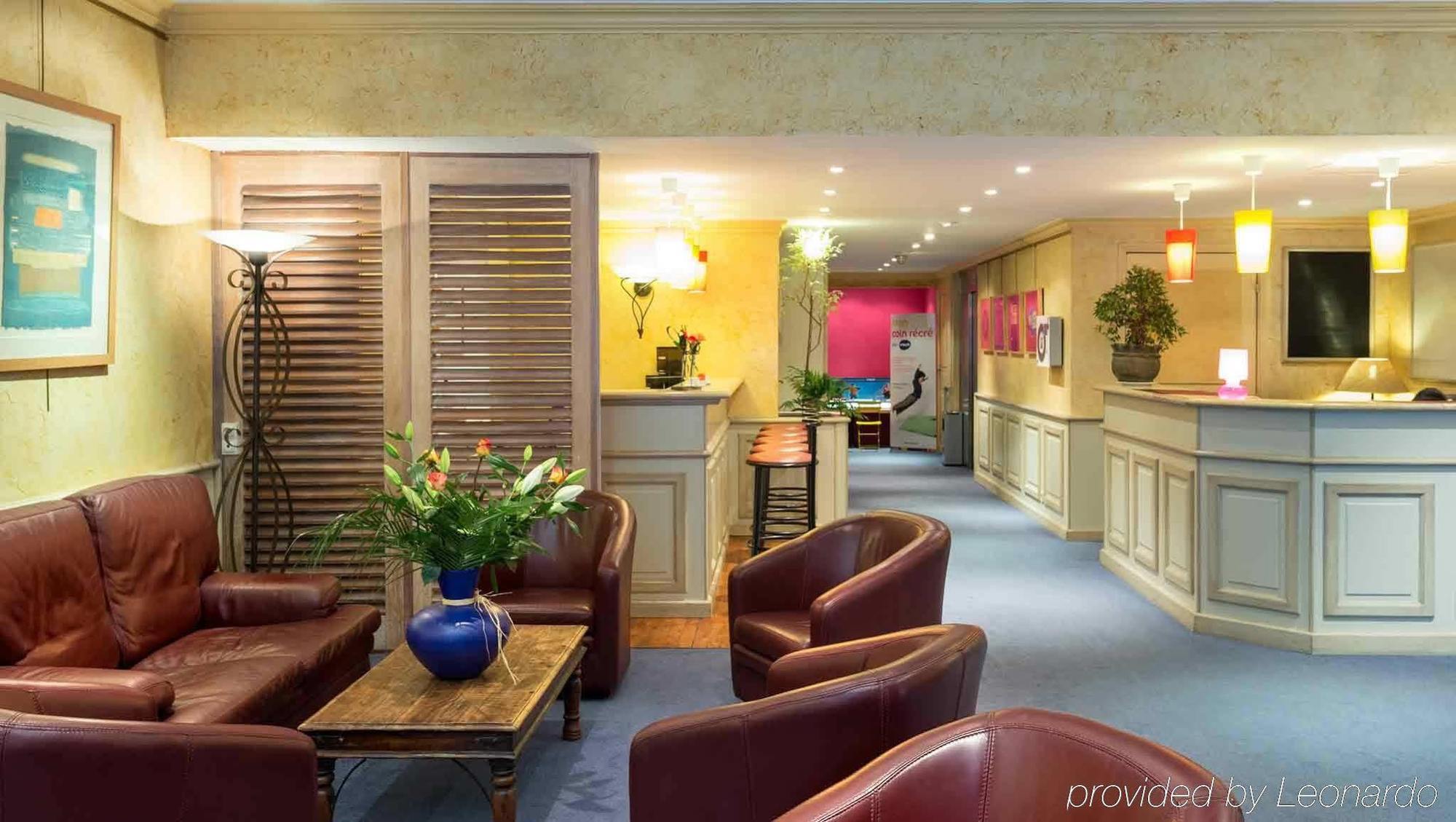 Hotel Provence Драгинян Екстериор снимка