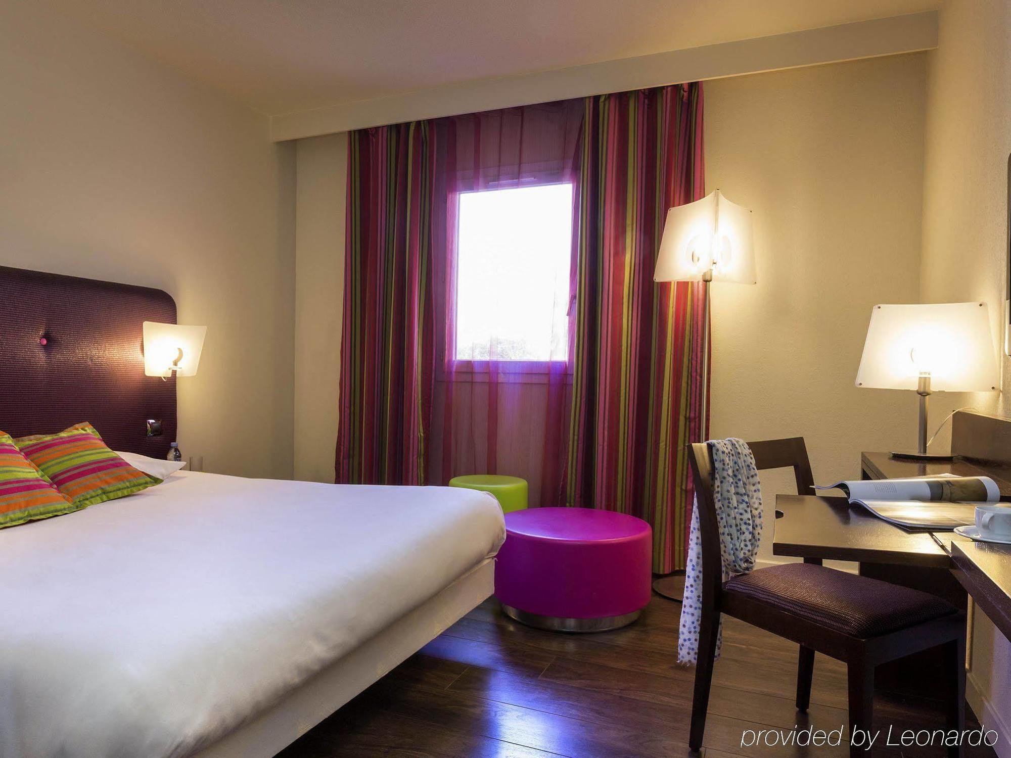 Hotel Provence Драгинян Екстериор снимка
