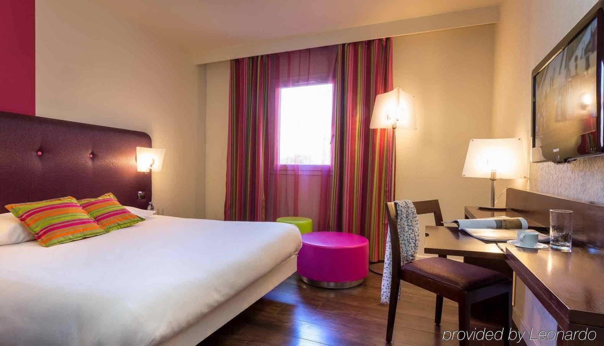 Hotel Provence Драгинян Екстериор снимка
