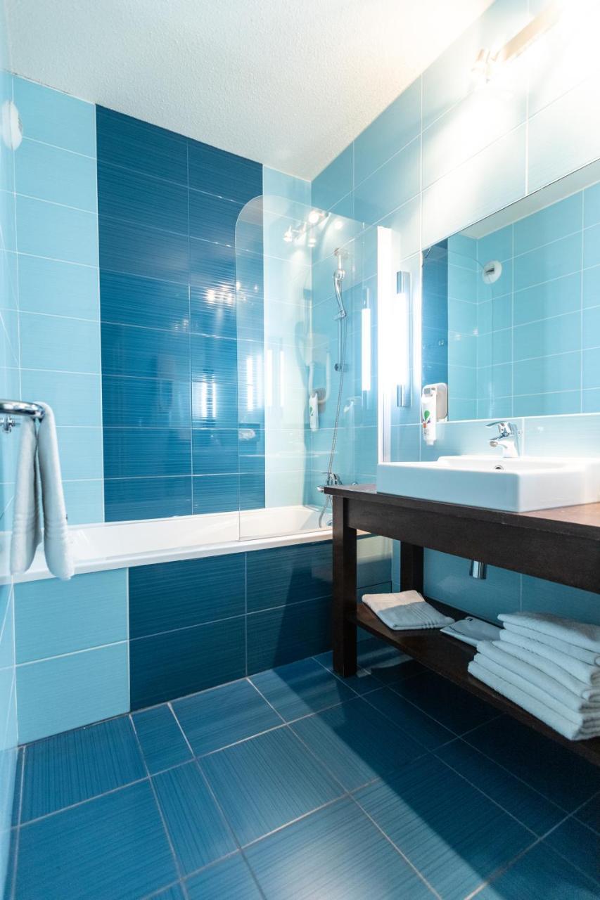 Hotel Provence Драгинян Екстериор снимка